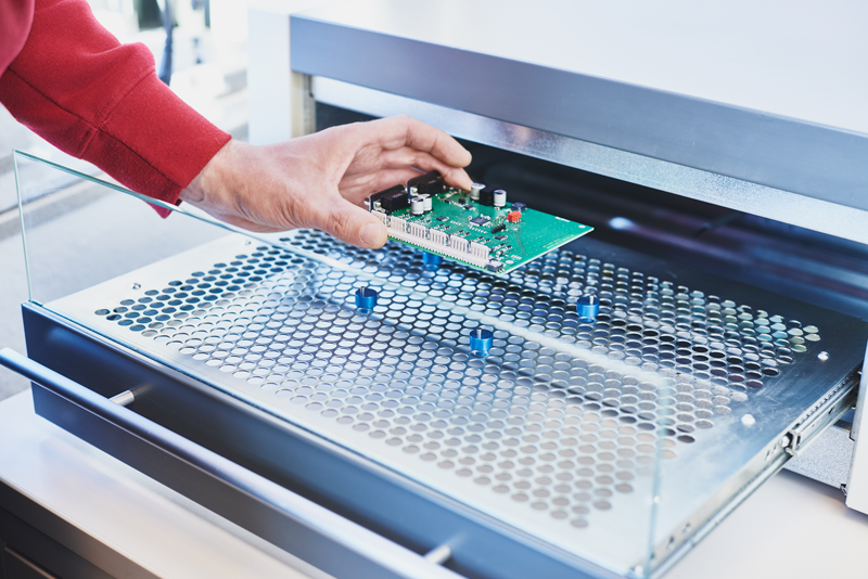 Leiterplattenbestückung und Musterbau Bestückung und Prototypenbau