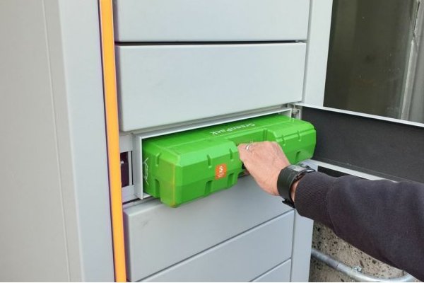 Akkutausch eines Greenpack Akkus Greenpack Akkus in der Wechselstation